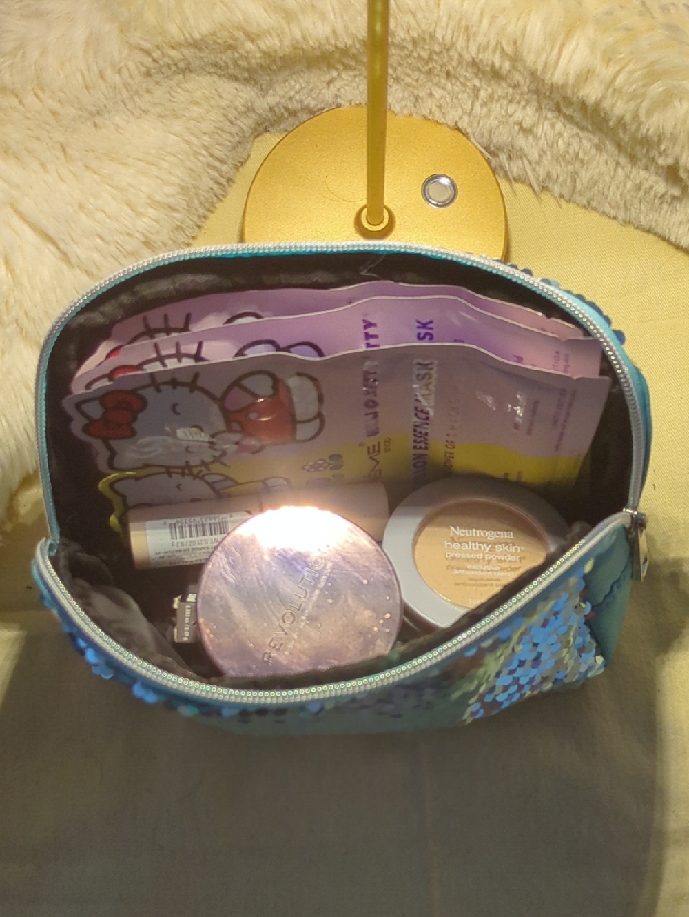 Marc Jacobs Blue Sequin Cosmetic Pouch with Makeup Tools NOW ONLY $50 WOW - Picture 6 of 7